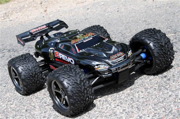 Truck E-REVO BRUSHLESS EDITION billede 1
