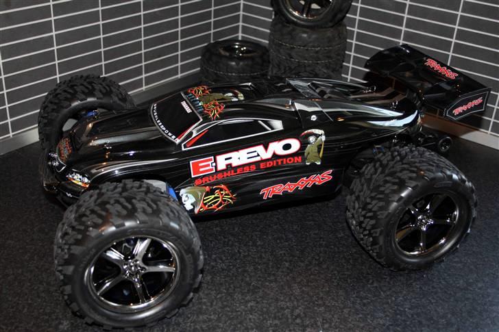 Truck E-REVO BRUSHLESS EDITION billede 3