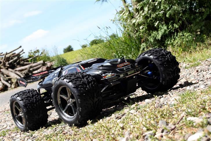 Truck E-REVO BRUSHLESS EDITION billede 16