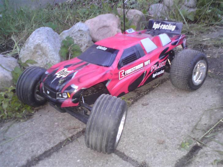 Truck HPI  E FIRESTORM 10 flux billede 1