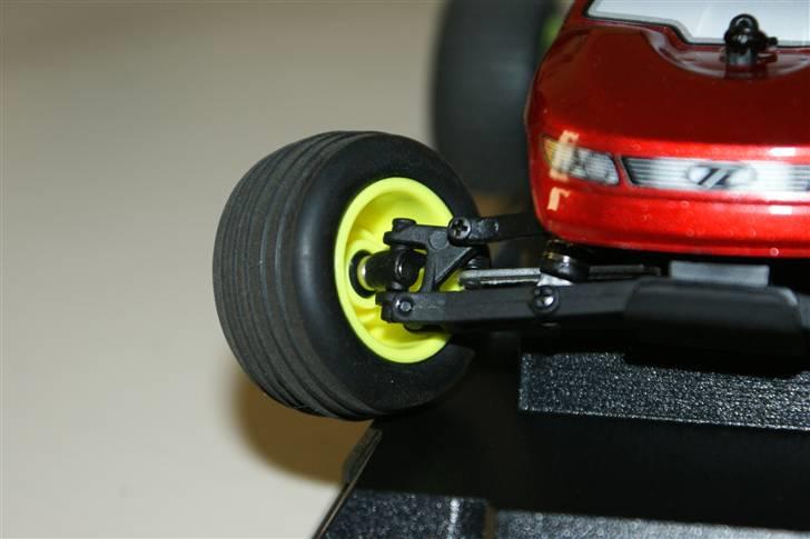 Truck Team Losi Micro T - Hjulophæng ligner til forveksling det der sidder på de noget større modeller. billede 3
