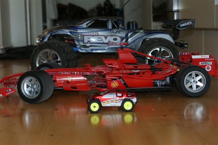 Truck Team Losi Micro T - 1:36 forrest. Så en 1:8 legobil og en 1:10 størrelse Revo. billede 18