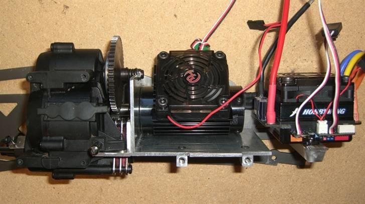 Truck HPI Savage XL - brushless - Motor mount, motor monteret i chassis billede 11
