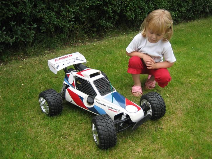 Bil FG Marder "Solgt" - Min datter som er vild med alt med motor køre selv atv og hun er kun 4 år billede 7