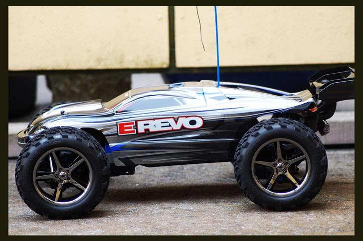 Bil  Traxxas E-revo Brushless billede 3