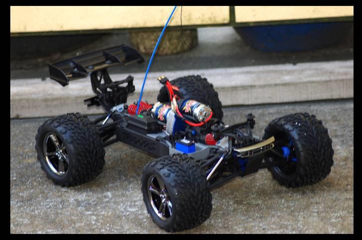 Bil  Traxxas E-revo Brushless - uden karosseri :D billede 12
