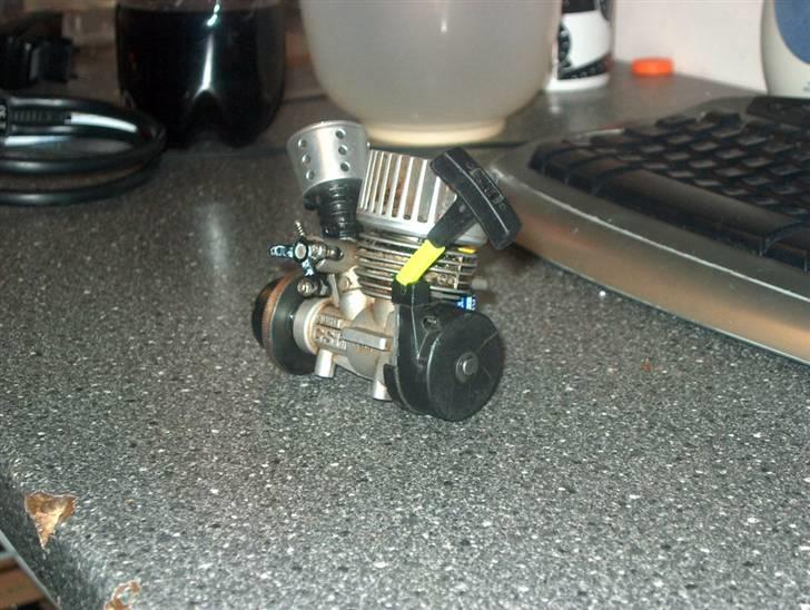 Off-Roader Kyosho Rampage GP-10 - Orginal Motor skal bare have udstødningen på igen billede 14