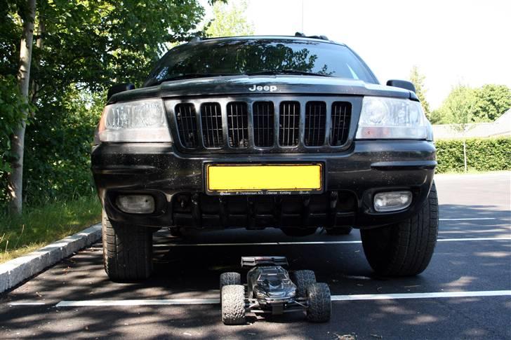 Truck E-REVO BRUSHLESS EDITION billede 20