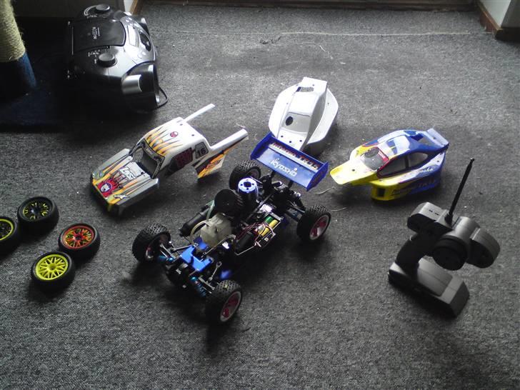 Buggy kyosho inferno TR15 "DØD" billede 1