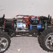 Off-Roader Team Losi Mini LST