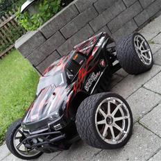 Off-Roader HPI Savage Flux 