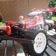 Buggy Tamiya Hotshot re. 85'er