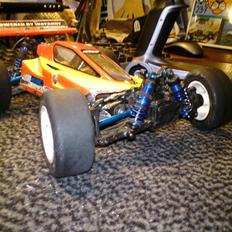 Buggy rc18B FACTORY Team