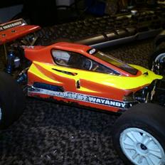 Buggy rc18B FACTORY Team