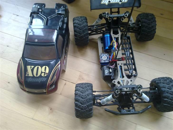 Off-Roader X09 Brushless "Solgt" billede 3