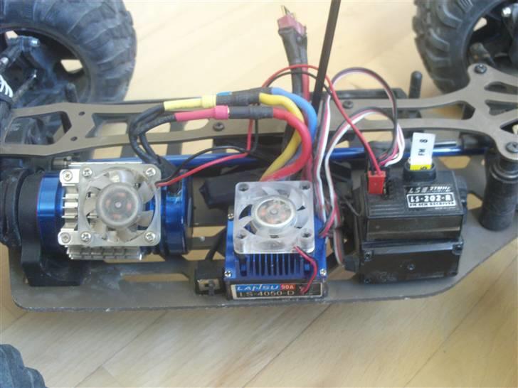 Off-Roader X09 Brushless "Solgt" billede 5