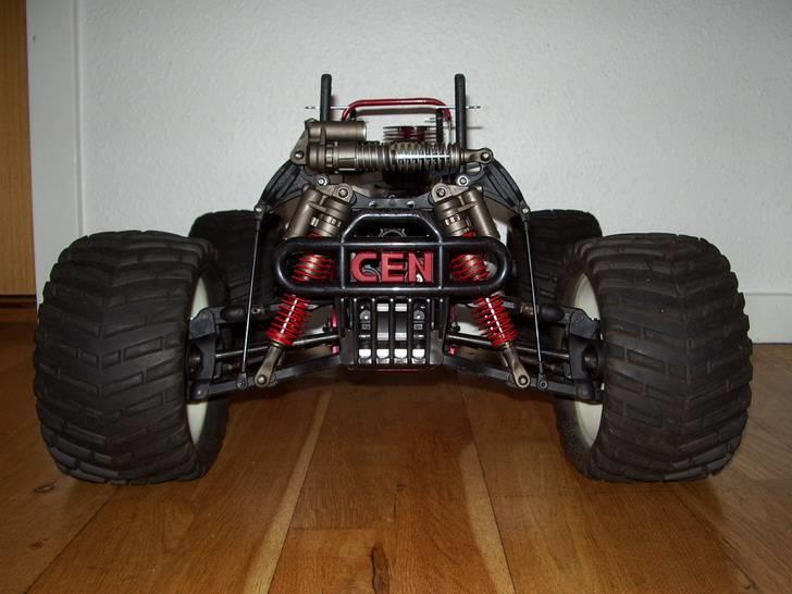 OffRoader CEN Genesis 7.7 SOLGT Billeder af rcenheder Uploaded