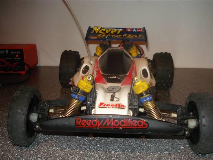 Bil (SOLGT) Tamiya Mad Cap - En årgang 1990 - en ældre herre billede 1