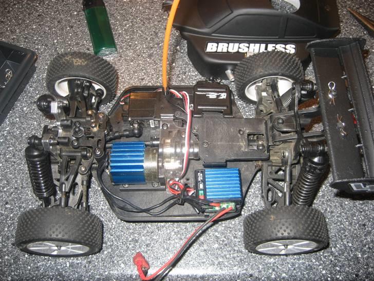 Buggy Mini Inferno Brushless billede 8
