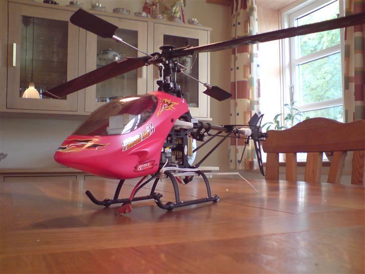 Helikopter Falcon 400 PRO V2 billede 1