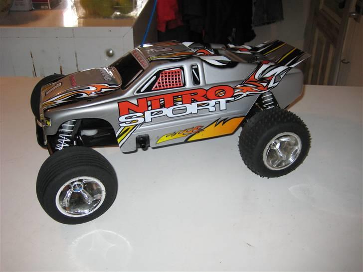 Truck traxxas nitro sport . billede 1