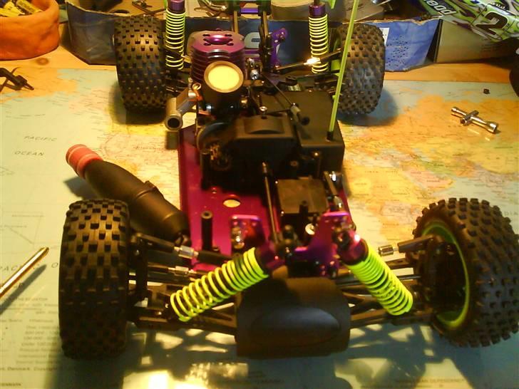 Buggy Atomic Warhead billede 2