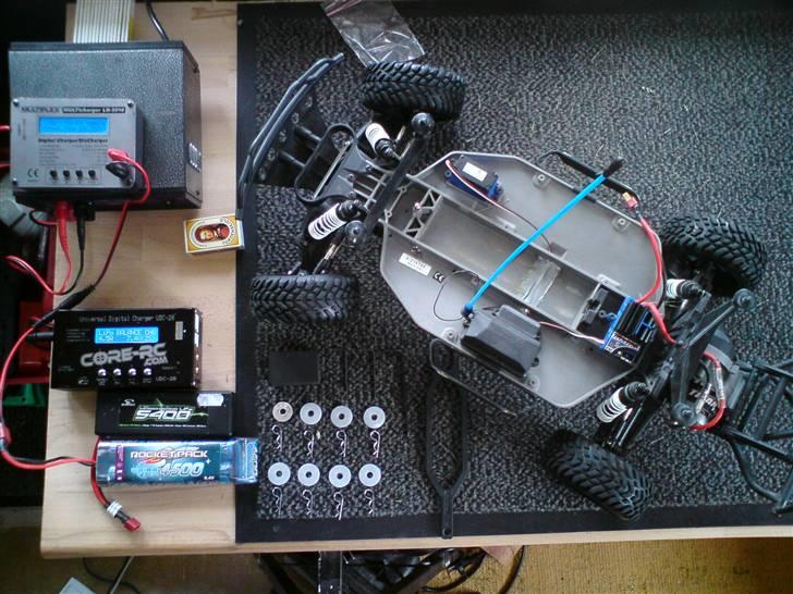 Off-Roader Traxxas Slash - så var jeg klar til at køre i sommerhuset   billede 3