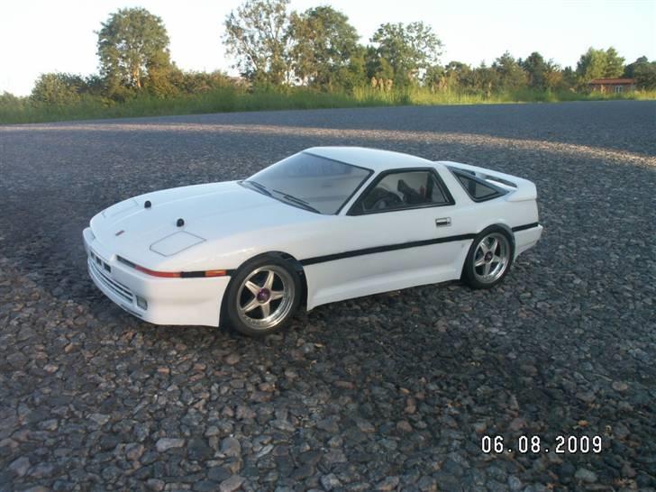 Bil Xray T2 007 Supra Mk3 - Xray T2 007 Toyota Supra 3.0i Mk3 billede 1