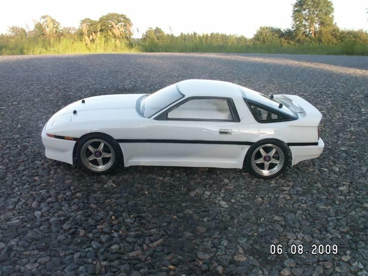 Bil Xray T2 007 Supra Mk3 - Xray T2 007 Toyota Supra 3.0i Mk3 billede 2