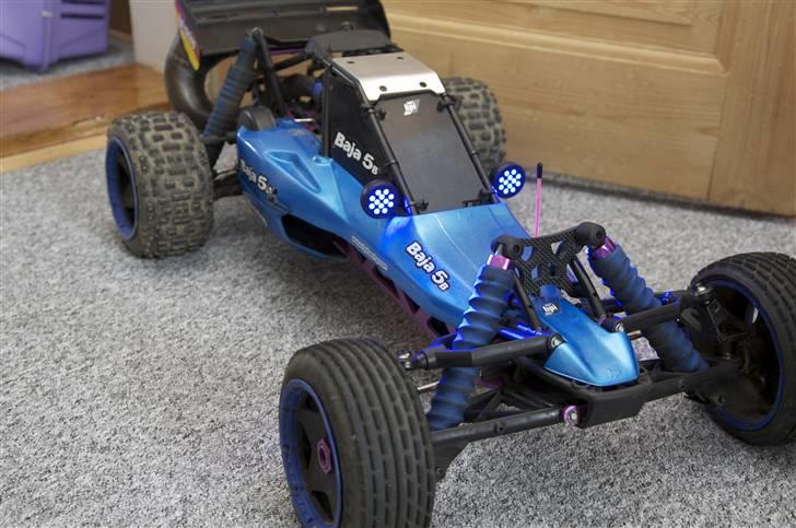 Buggy HPI Baja 5B - Et mere af fronten billede 15