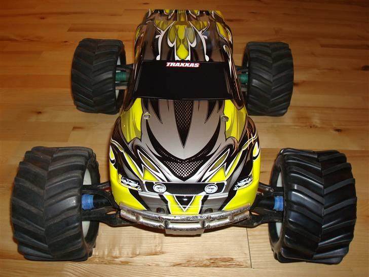 Bil Traxxas E-maxx billede 14