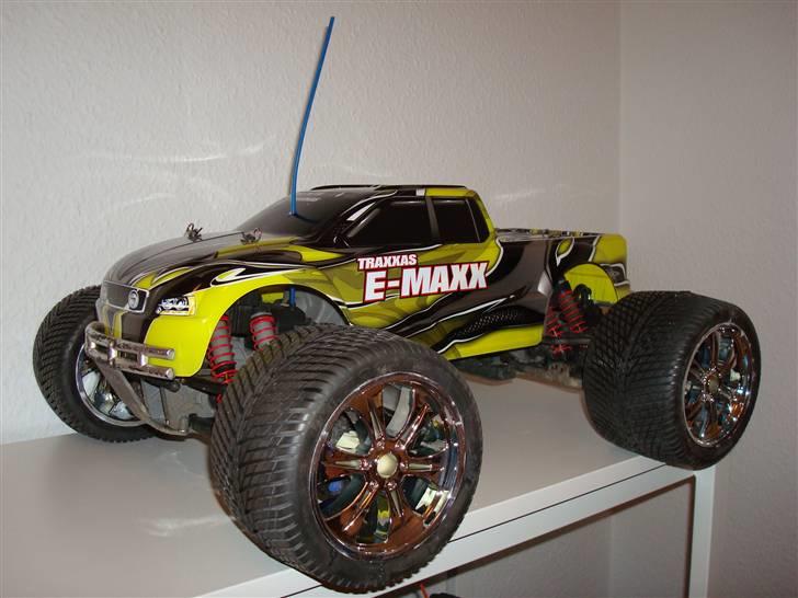 Bil Traxxas E-maxx billede 15