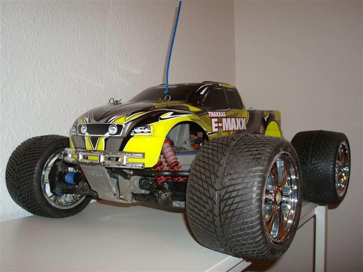 Bil Traxxas E-maxx billede 16