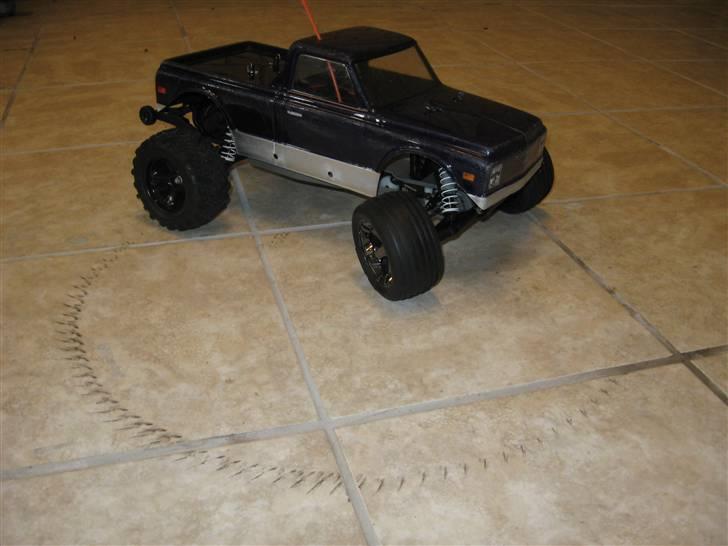 Off-Roader #SOLGT# Rustler VXL  - Har lige lavet 1/3del donut.... LiPo+Brushless = POWER ! billede 6