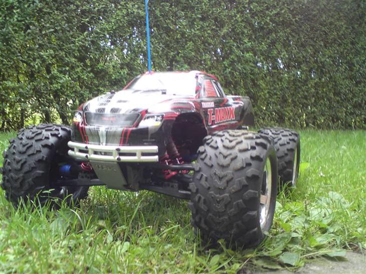 Bil TRAXXAS T-MAXX 3.3 billede 1