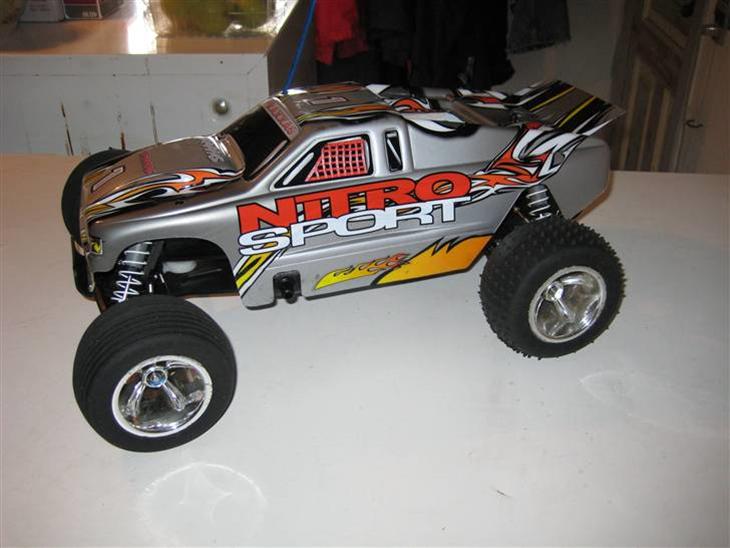 Truck traxxas nitro sport . billede 1