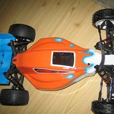 Buggy Associated B4, solgt 