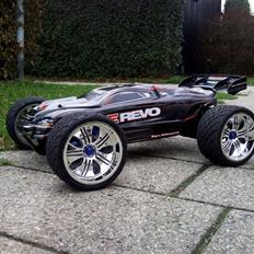 Off-Roader E-revo Brushless 