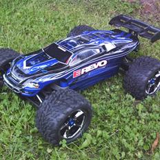 Off-Roader E-REVO MED MAMBA MONSTER 