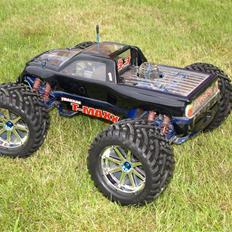 Bil Traxxas T-maxx 3,3 solgt