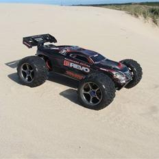Bil Traxxas E-revo Brushless 