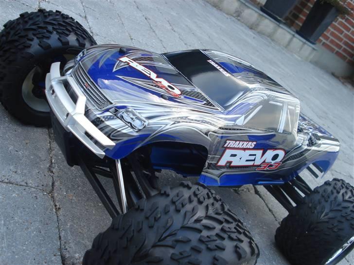 Off-Roader Traxxas Revo 3.3 billede 1