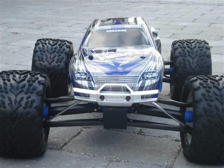 Off-Roader Traxxas Revo 3.3 billede 5