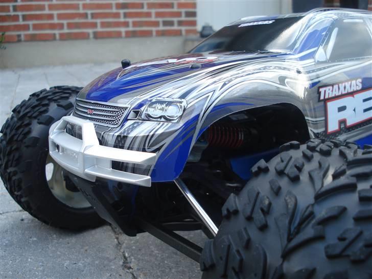 Off-Roader Traxxas Revo 3.3 billede 9