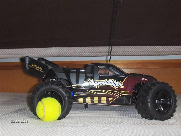 Off-Roader Stealth X09 Truggy Brushl billede 10