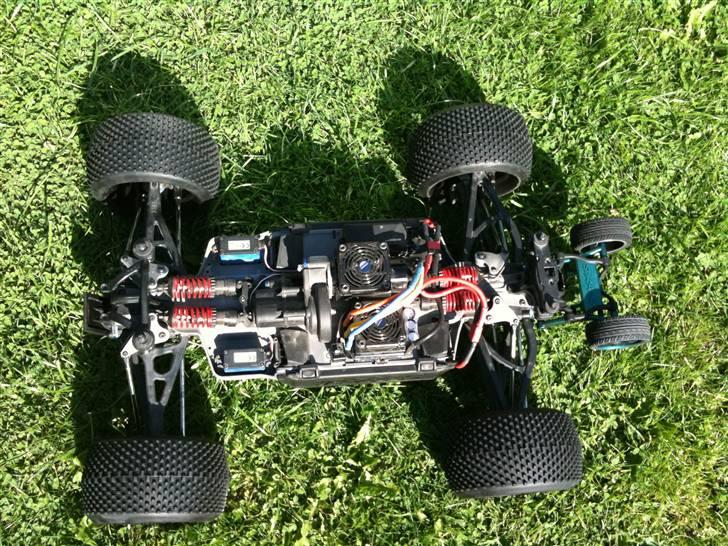 Bil Traxxas E-Revo Brushless  billede 9