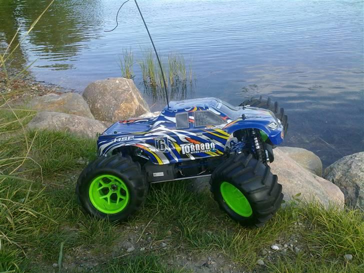 Bil HSP Tornado 3,5 ccm - Front af bilen. billede 1