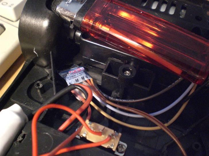 Bil | Lexus IS350 patruljevogn - Thor 4 fartregulatoren i forhold til en lighter.... Småt er godt... Ihvertfald i denne sammenhæng HÆHÆ! billede 8