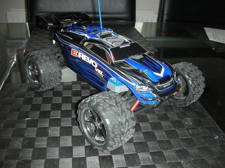 Bil E-Revo 1/16 Vxl "Solgt" billede 1