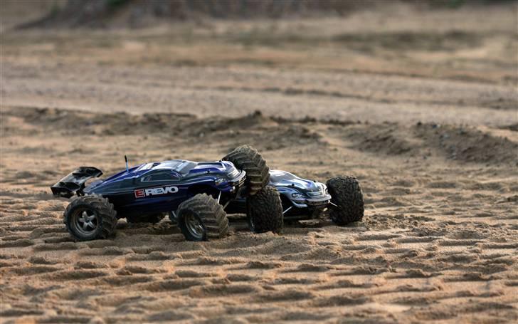 Off-Roader traxxas e revo Brushless billede 17
